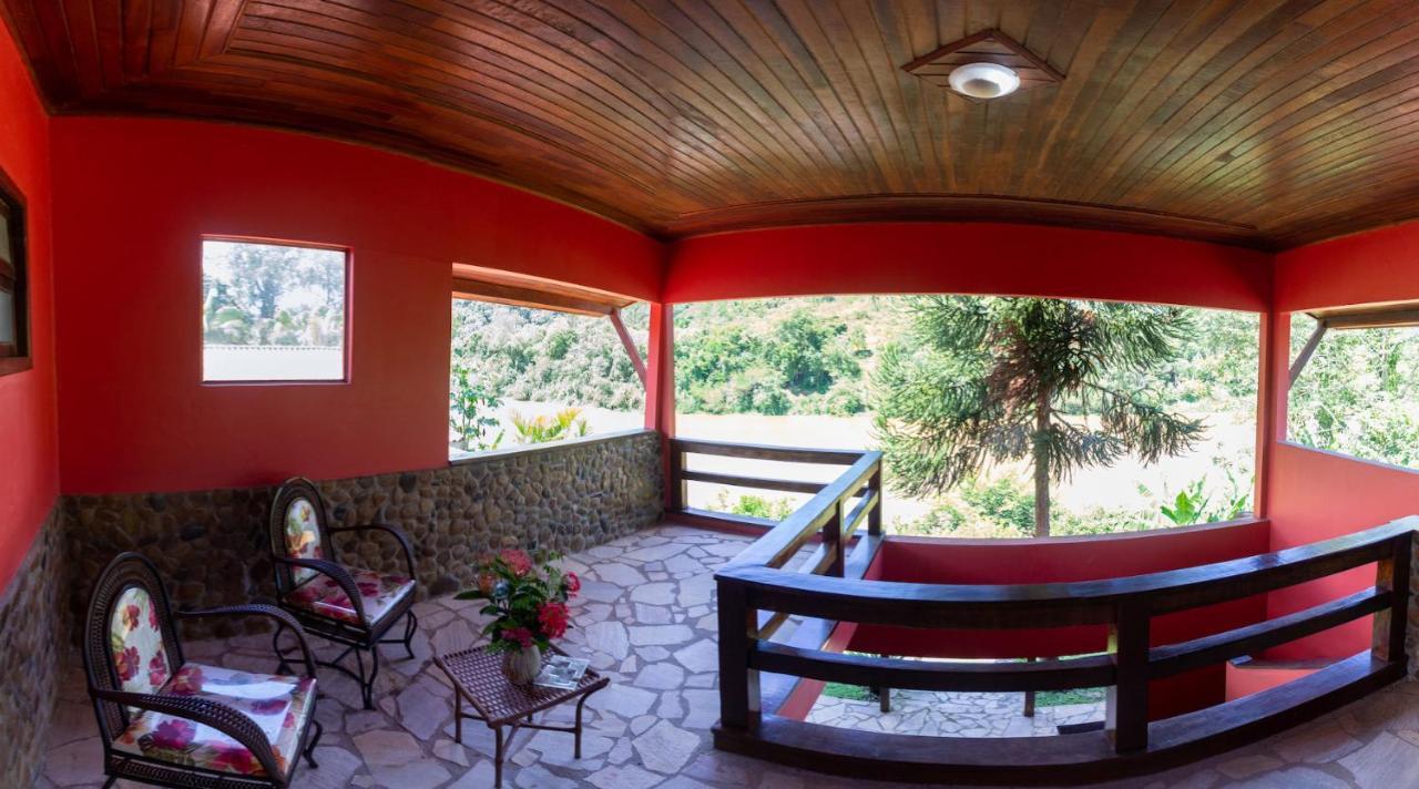 Pousada Casa de Pedra Iporanga Exterior foto