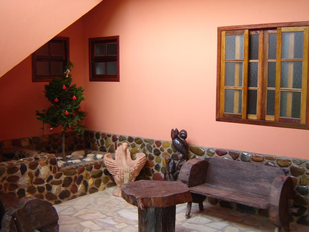Pousada Casa de Pedra Iporanga Exterior foto